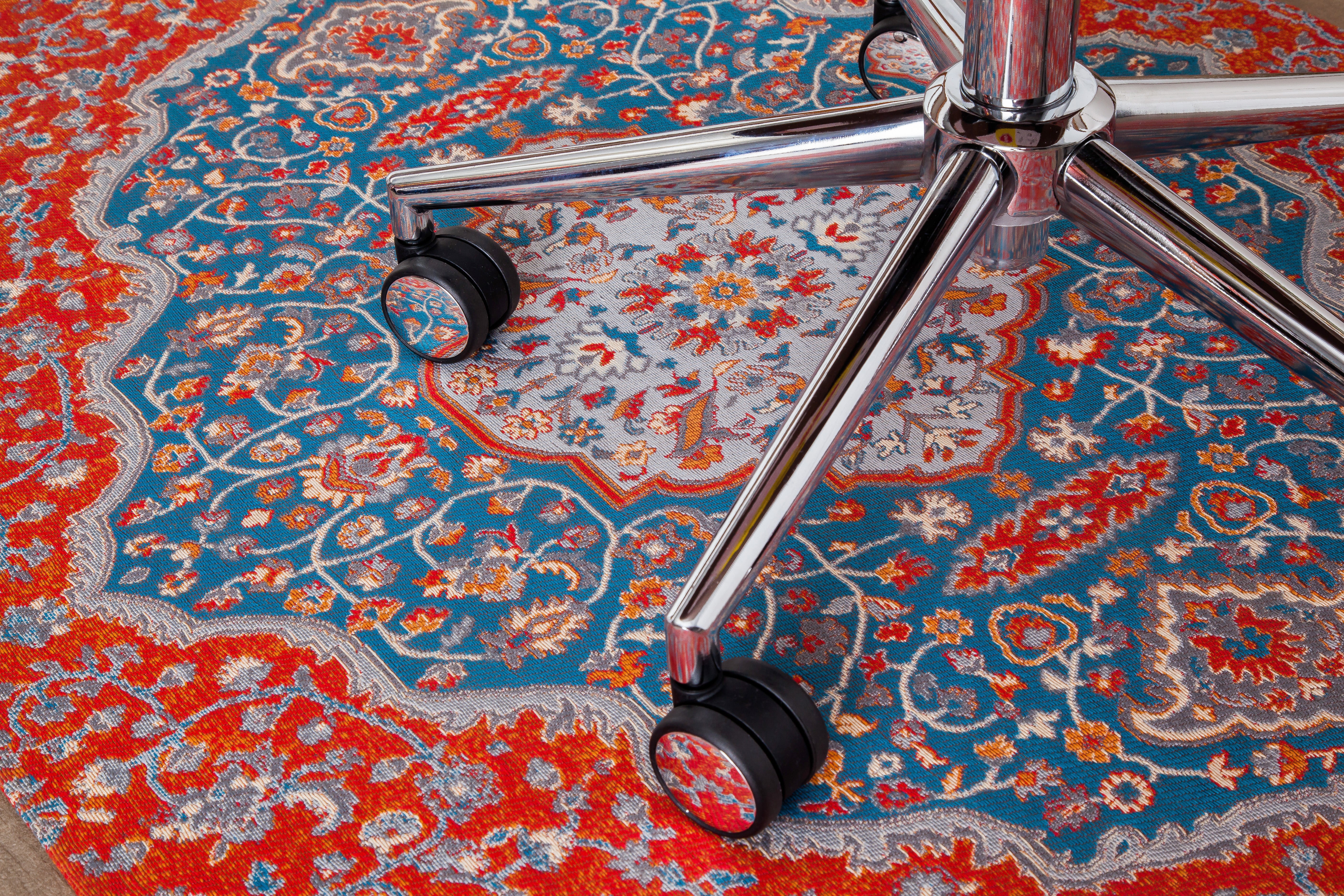 Meknes 1/4 Chair Mat Red & Blue